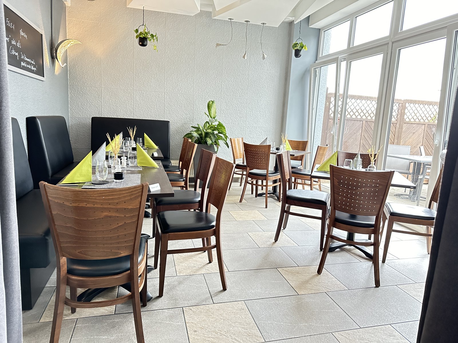 Traum vom eigenen Restaurant? Übernahme gut laufender Gastro in Mainz-Hechtsheim (Gewerbegebiet)