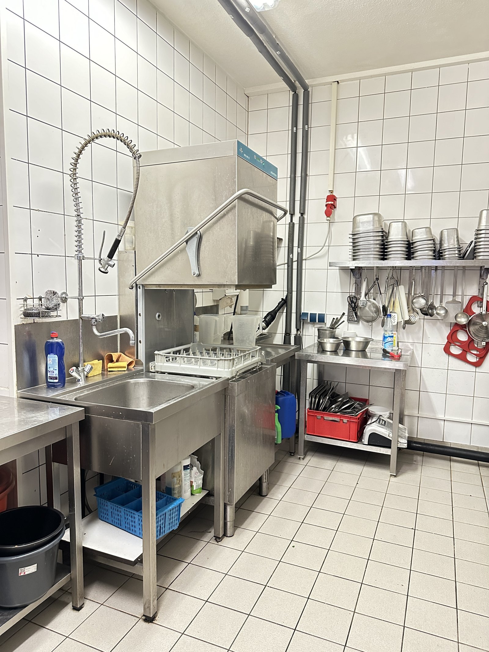 Traum vom eigenen Restaurant? Übernahme gut laufender Gastro in Mainz-Hechtsheim (Gewerbegebiet)