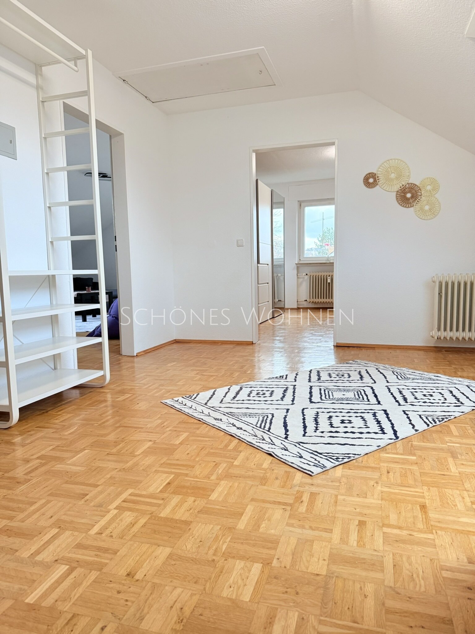 Weinbergsblick inklusive - Ferienwohnung in Bodenheim | möbliertes Wohnen 