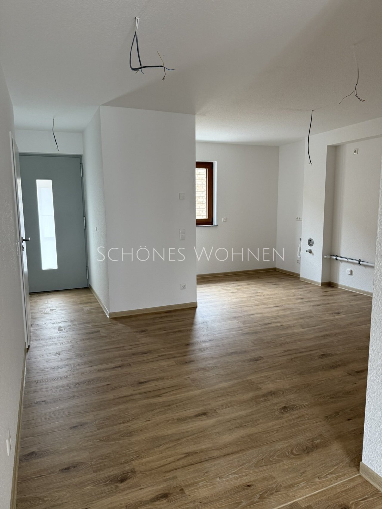 Küche + Eingangsbereich Küche + Eingangsbereich