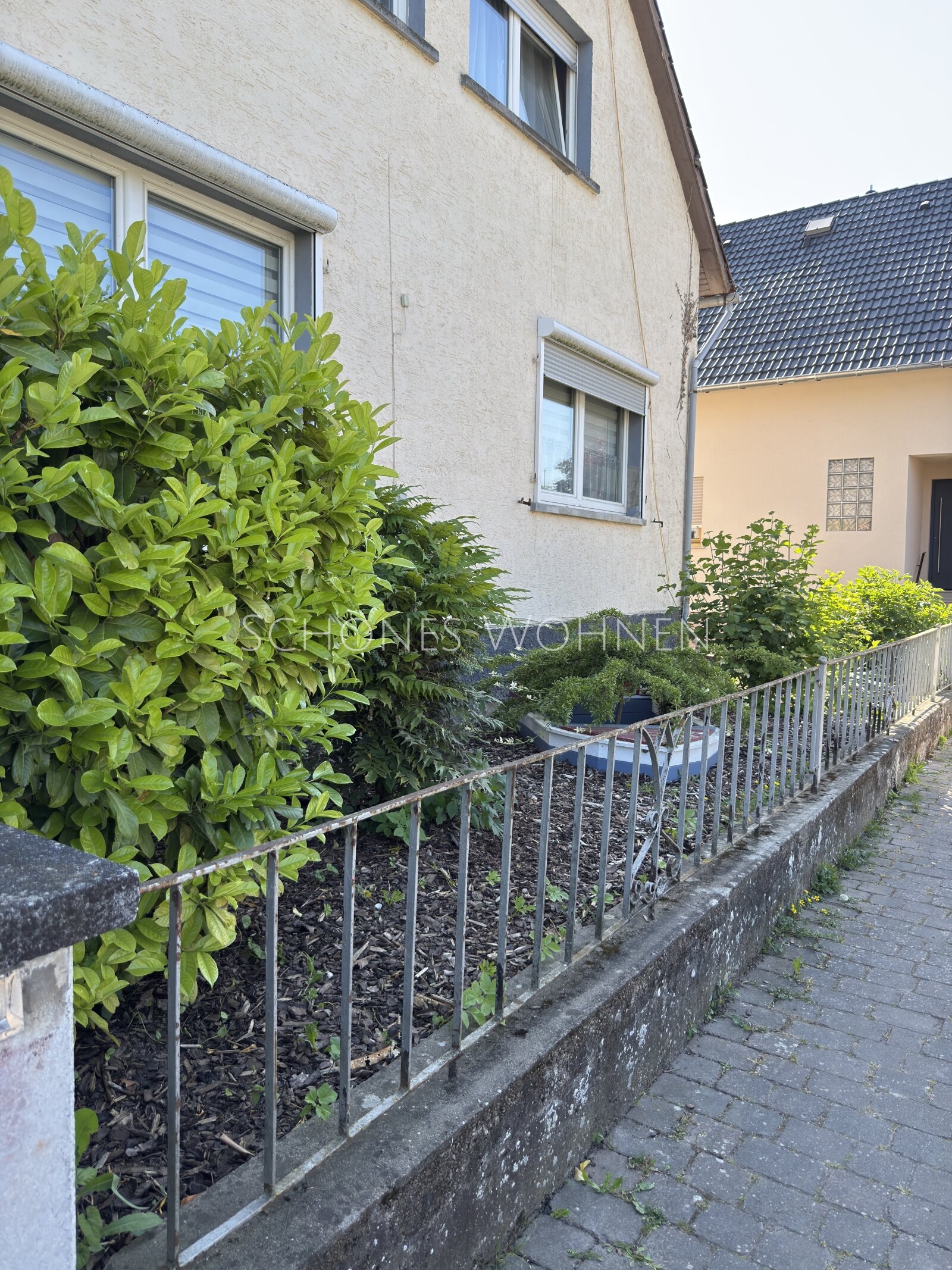 Außengelände Vorgarten Außengelände Vorgarten