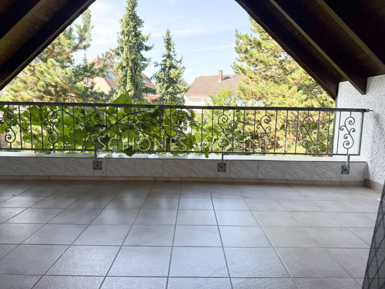  Loggia