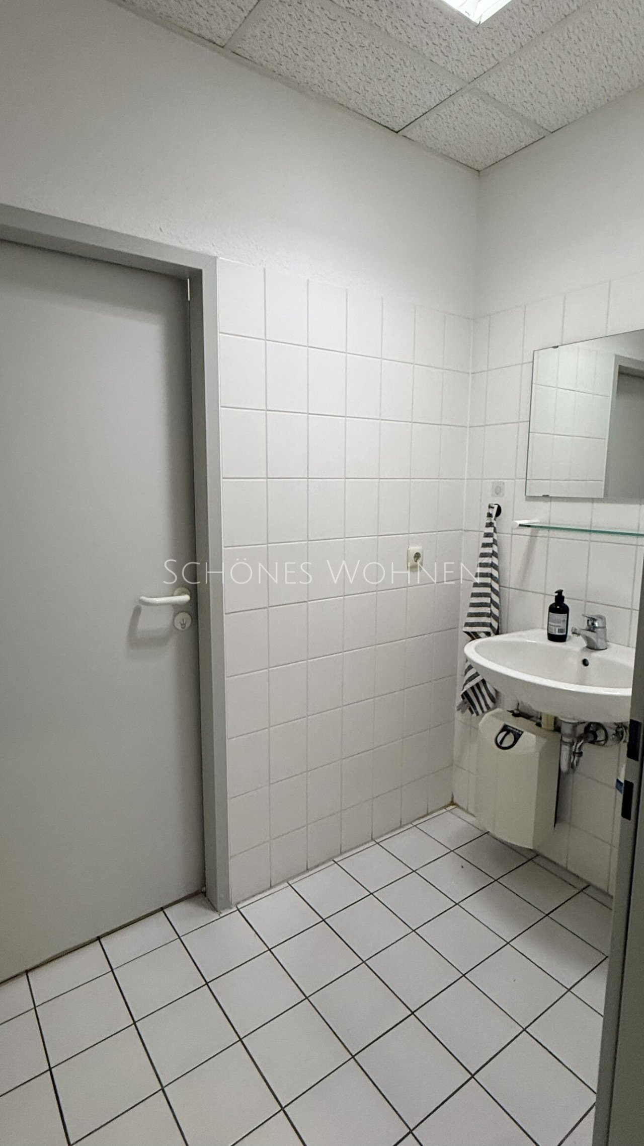 Damen-WC Damen-WC